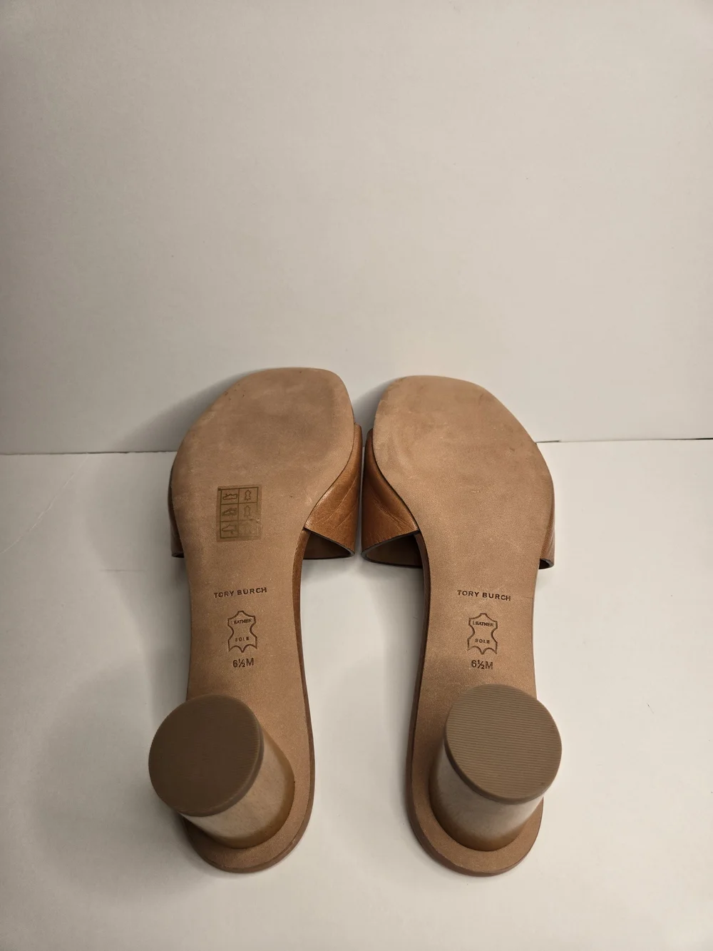 Tory Burch Ines Heeled Mule Tan Leather Logo Slip On Open Toe Women Size 6.5M